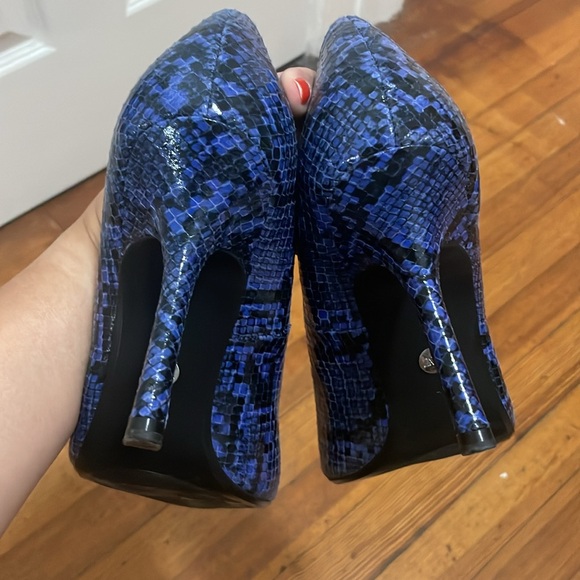 Zara cobalt blue Python heels - Picture 6 of 8
